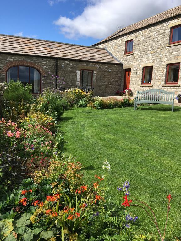 Curlew Barn Bed & Breakfast Leyburn Exterior photo